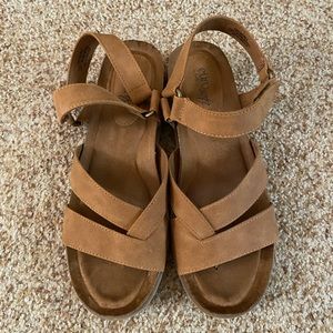 Euro soft sandals size 10
